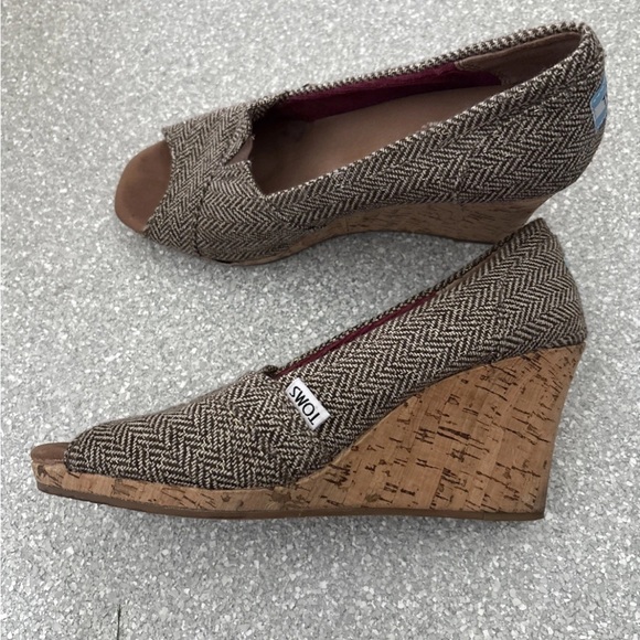 TOMS Stella Calypso Brown Metallic Herringbone Tweed Peep Toe Cork Wedge - Picture 1 of 4